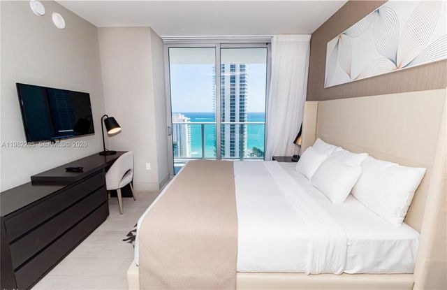 4010 S Ocean Drive R2005, Hollywood, FL 33019