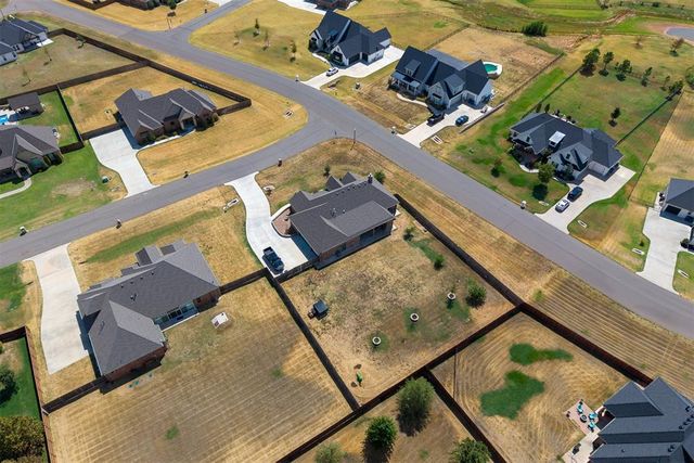 995 Bivium Circle, Newcastle, OK 73065