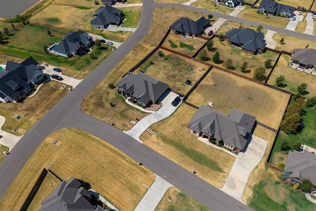 995 Bivium Circle, Newcastle, OK 73065