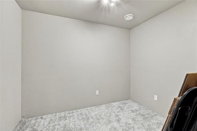 995 Bivium Circle, Newcastle, OK 73065