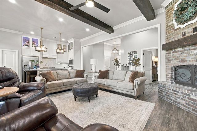 995 Bivium Circle, Newcastle, OK 73065