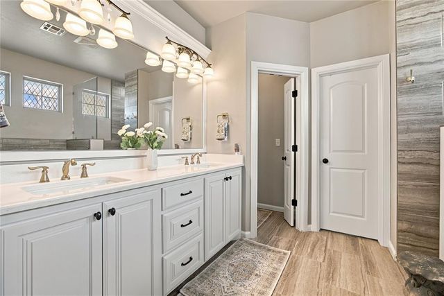 995 Bivium Circle, Newcastle, OK 73065