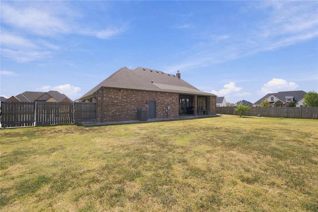 995 Bivium Circle, Newcastle, OK 73065