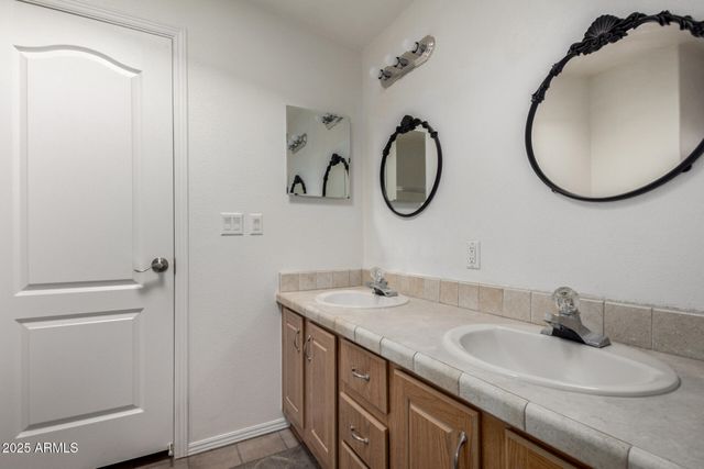 150 S WINDSOR -- 127, Mesa, AZ 85204