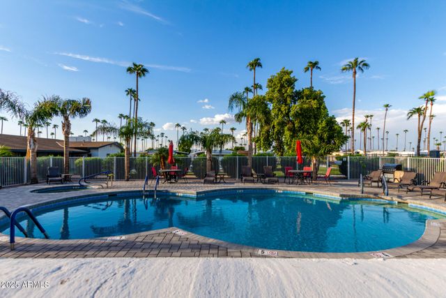 150 S WINDSOR -- 127, Mesa, AZ 85204