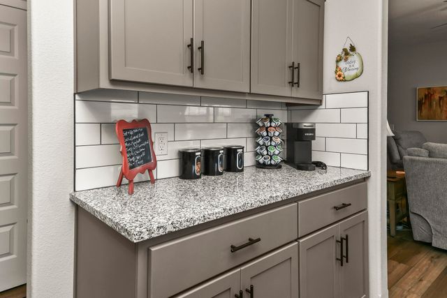 2841 E Bradford Street, Republic, MO 65738