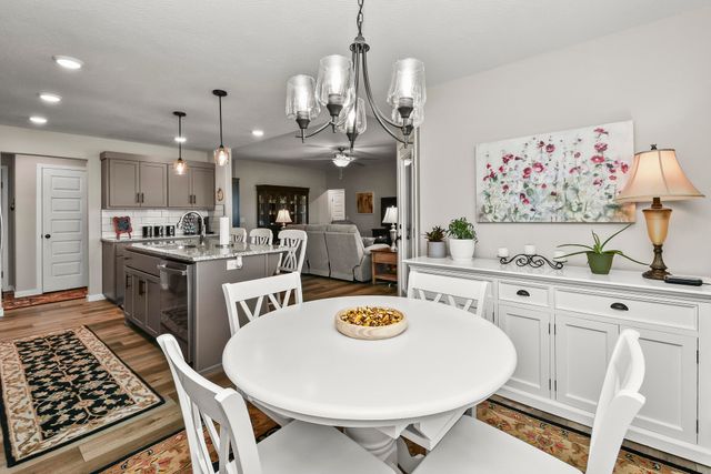 2841 E Bradford Street, Republic, MO 65738