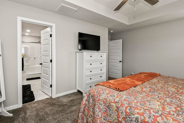 2841 E Bradford Street, Republic, MO 65738