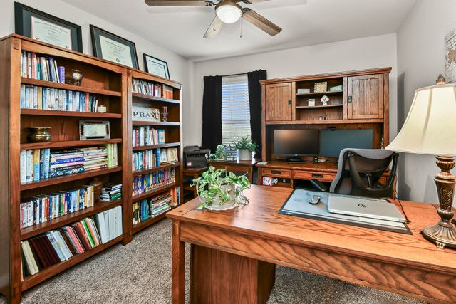 2841 E Bradford Street, Republic, MO 65738