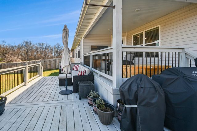 2841 E Bradford Street, Republic, MO 65738