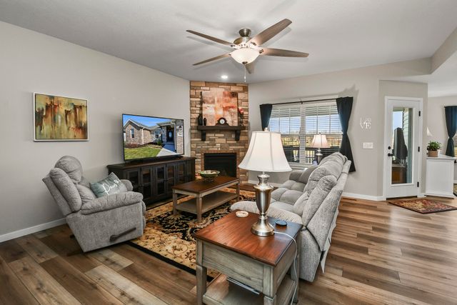 2841 E Bradford Street, Republic, MO 65738