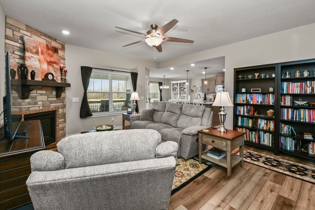 2841 E Bradford Street, Republic, MO 65738