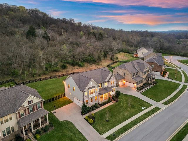 9263 Stepping Stone Dr, Franklin, TN 37067