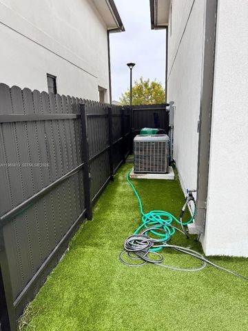 1167 NW 2nd Ter, Florida City, FL 33034