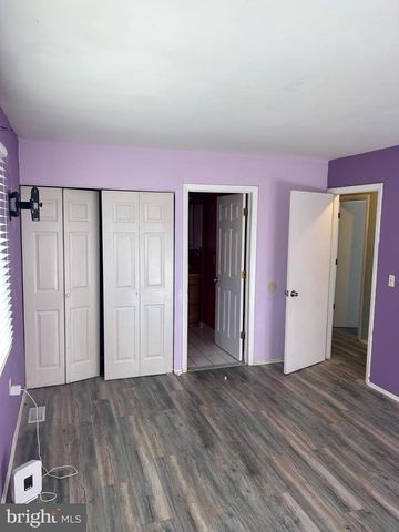 5 COMPASS LN, Barnegat, NJ 08005