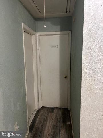 5 COMPASS LN, Barnegat, NJ 08005