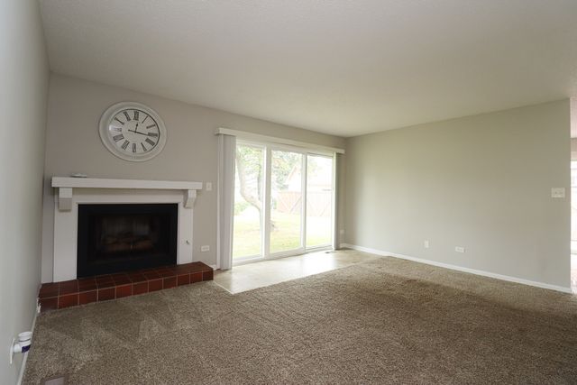 3010 Long Grove Court, Aurora, IL 60504