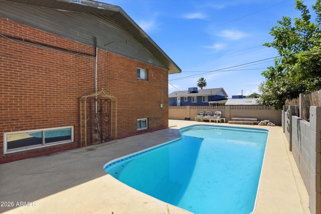 4639 W CAVALIER Drive, Glendale, AZ 85301