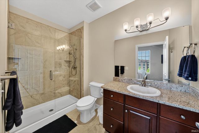1219 Napoleon St Unit 302, South Bend, IN 46617