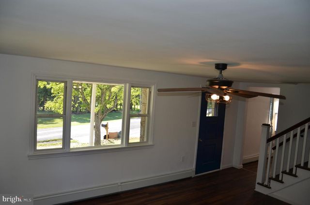 28 SEIDEL RD, Reading, PA 19606