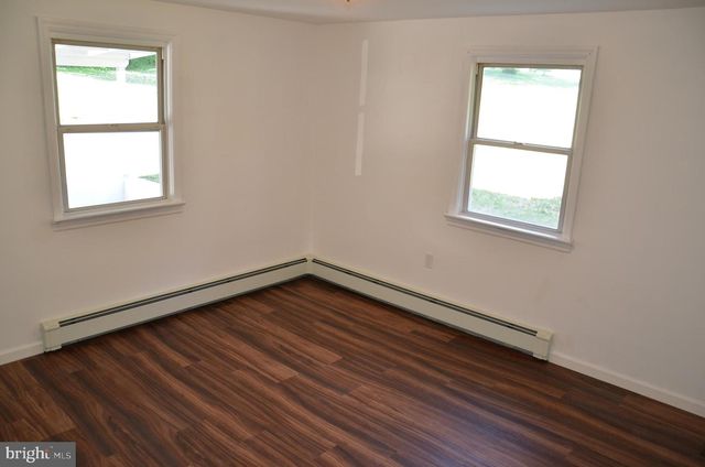 28 SEIDEL RD, Reading, PA 19606