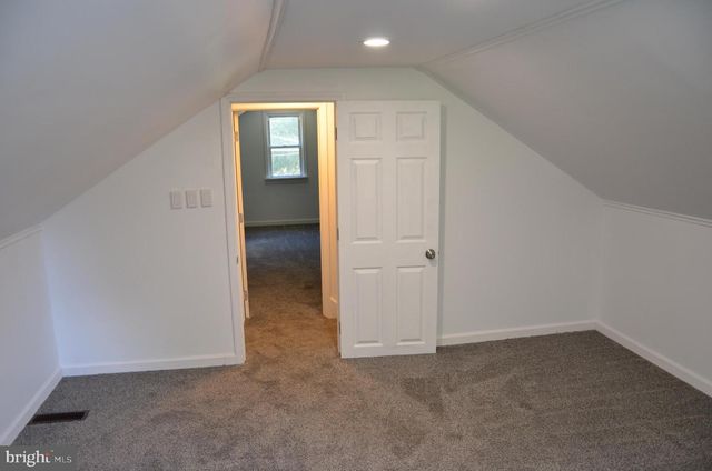 28 SEIDEL RD, Reading, PA 19606