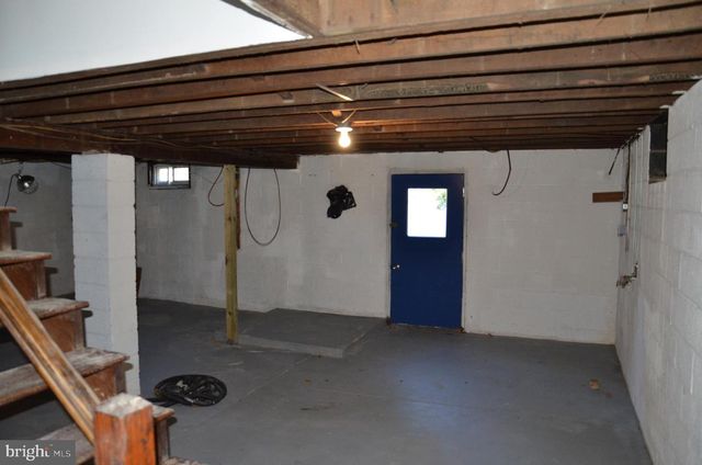 28 SEIDEL RD, Reading, PA 19606