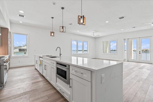 109 PUNTA VISTA DRIVE, St Pete Beach, FL 33706