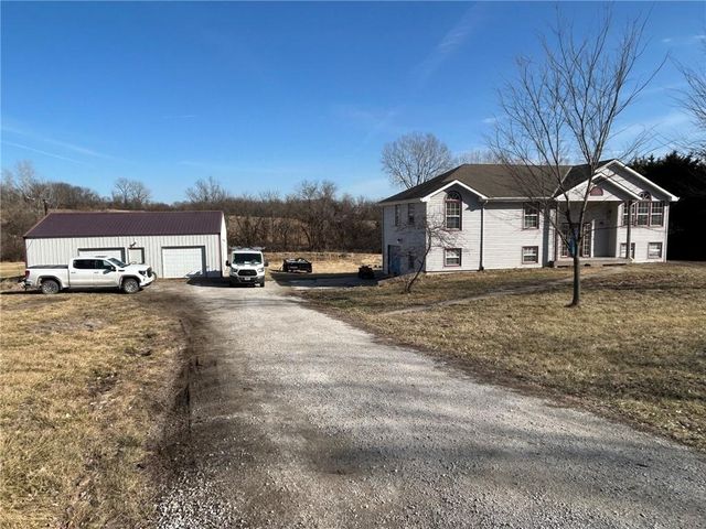 12911 S Al Gossett Road, Lone Jack, MO 64070