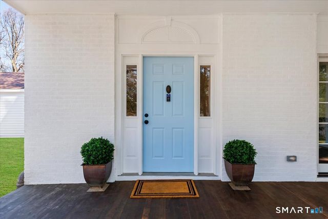 45 Hillcrest Park Road, Greenwich, CT 06870