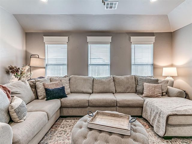 8209 NW 151st Terrace, Edmond, OK 73013