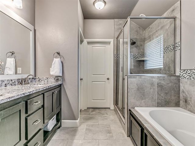8209 NW 151st Terrace, Edmond, OK 73013