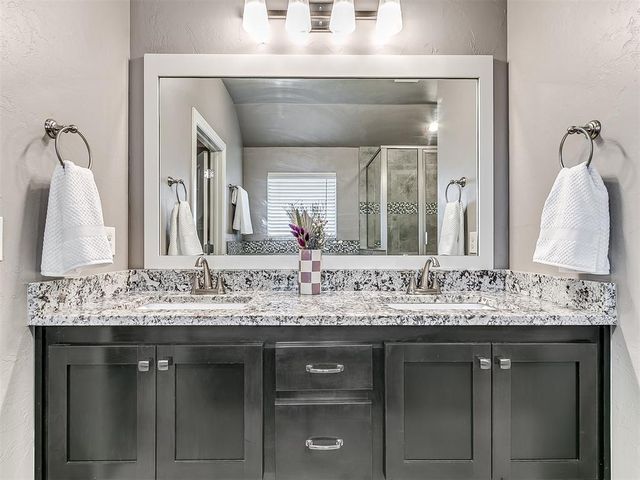 8209 NW 151st Terrace, Edmond, OK 73013