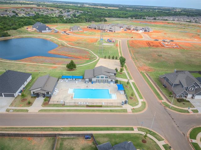 8209 NW 151st Terrace, Edmond, OK 73013