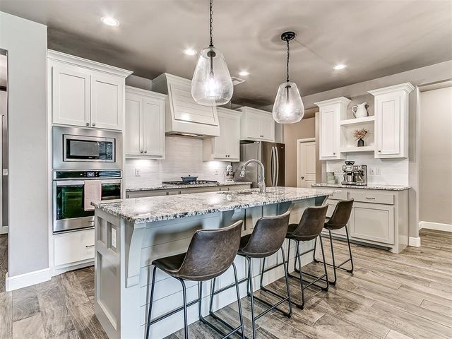 8209 NW 151st Terrace, Edmond, OK 73013