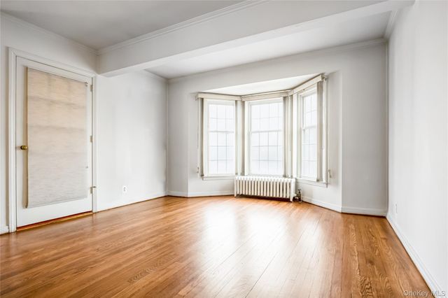 124 Greystone Road, Rockville Centre, NY 11570