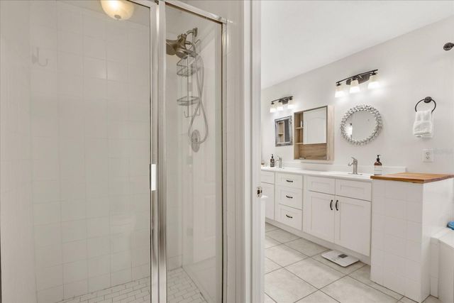 2713 EMERALD LAKE COURT, Kissimmee, FL 34744