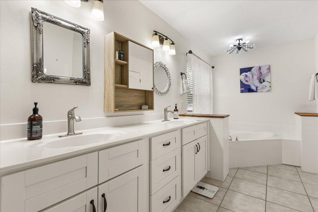 2713 EMERALD LAKE COURT, Kissimmee, FL 34744