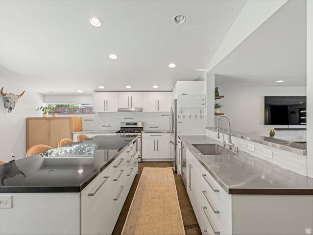 1925 E OSAGE ORANGE AVE, Salt Lake City, UT 84124