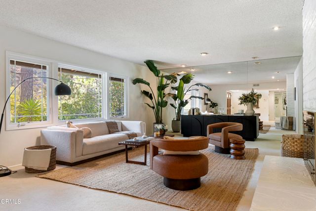 5811 Ocean View Boulevard, La Canada Flintridge, CA 91011
