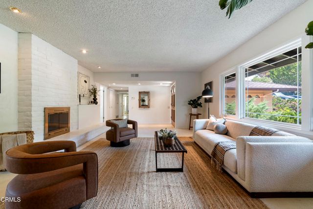 5811 Ocean View Boulevard, La Canada Flintridge, CA 91011
