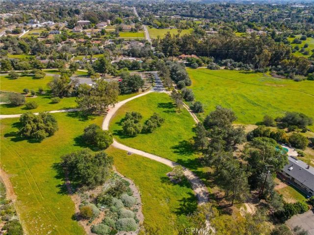 1061 Ridge Heights, Fallbrook, CA 92028