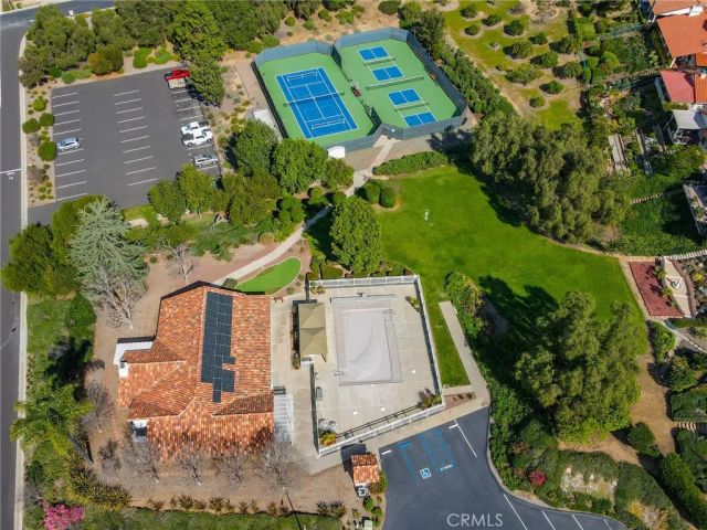 1061 Ridge Heights, Fallbrook, CA 92028