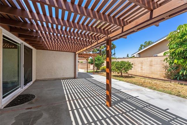 309 W Columbine, Santa Ana, CA 92707