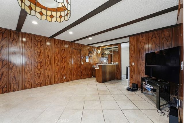 309 W Columbine, Santa Ana, CA 92707