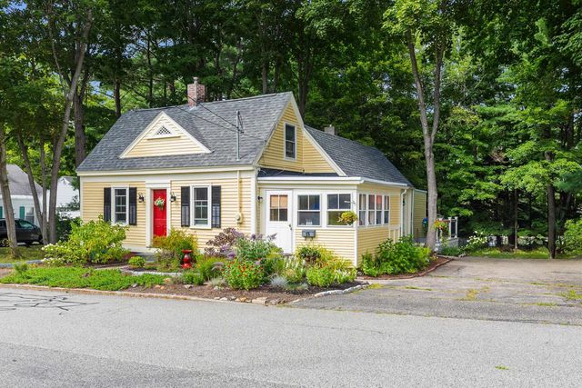 59 Maple Street, Somersworth, NH 03878