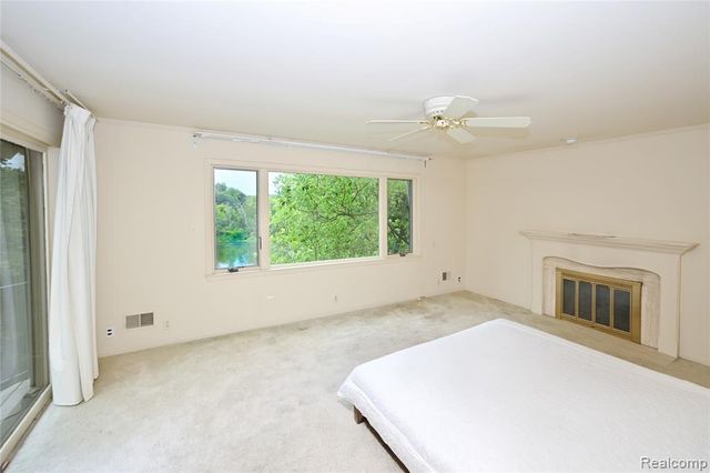 363 Lakewood Drive, Bloomfield Hills, MI 48304