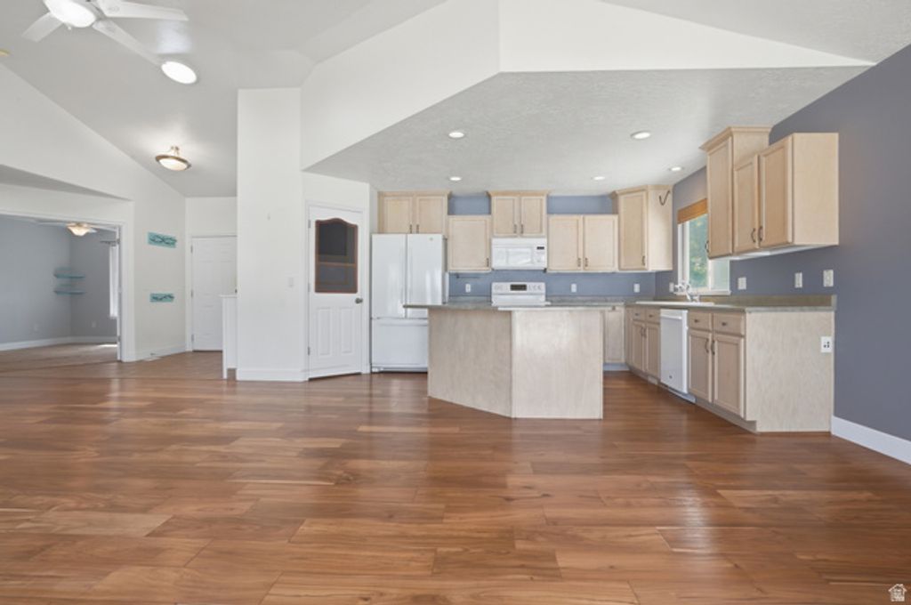 6952 W HUNTER VALLEY DR, West Valley City, UT 84128 — photo 4