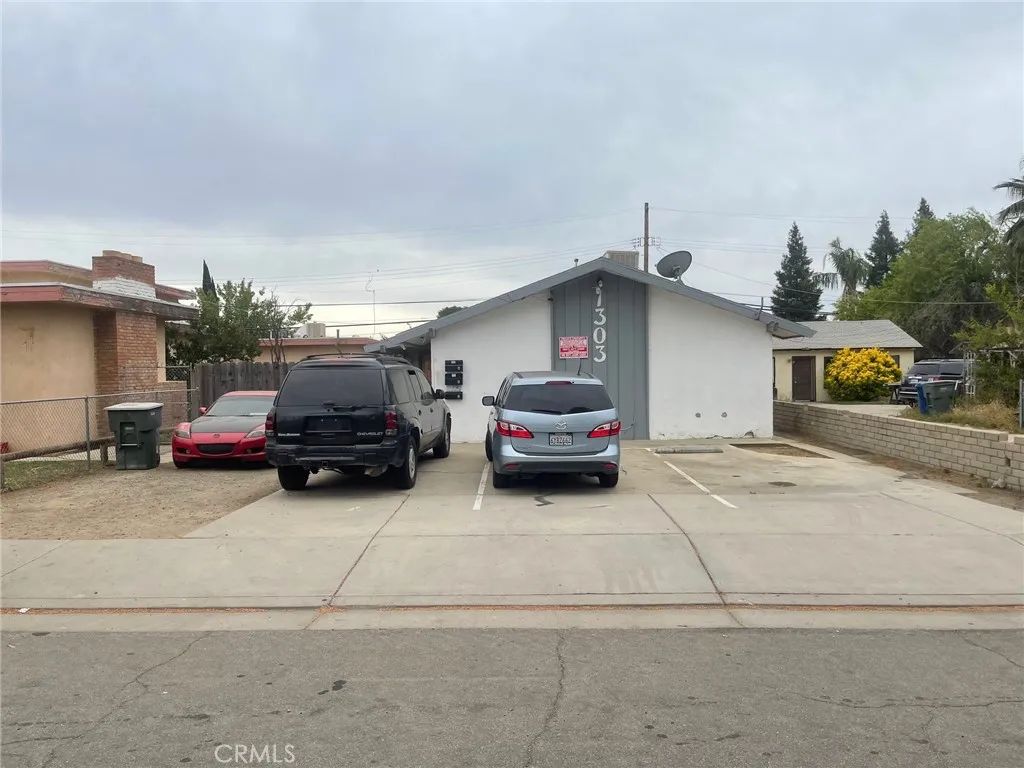 1303 Washington, Bakersfield, CA 93308