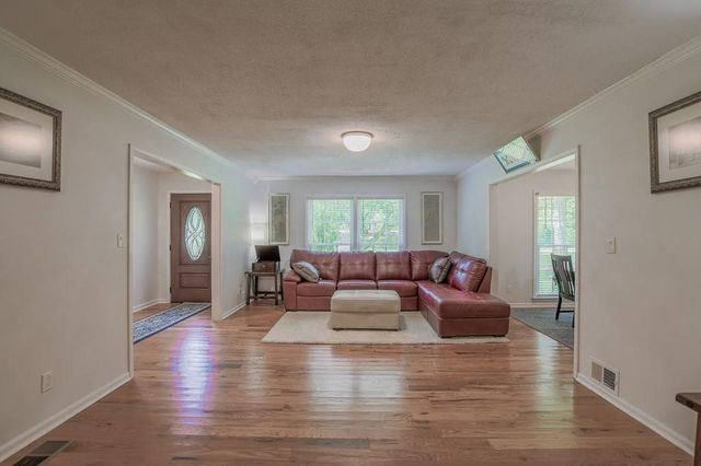 656 Bruce Way SW, Lilburn, GA 30047